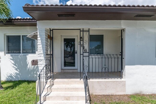 Photo - 3916 SW 58th Ave