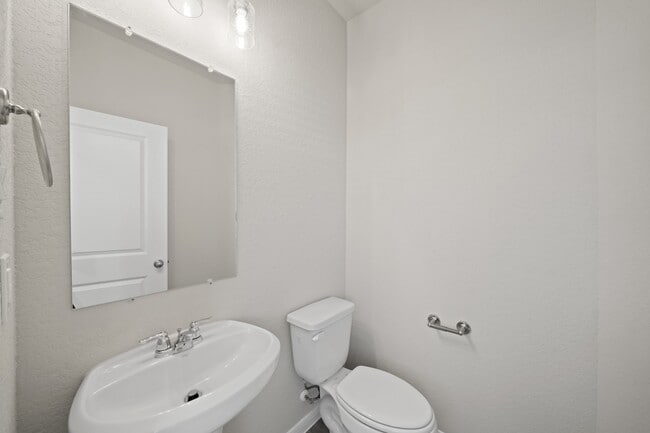 Photo - 839 Red Oakland Dr