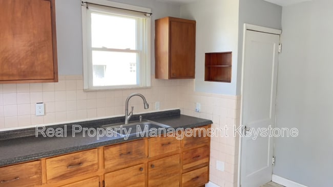 Photo - 93 Briggs St