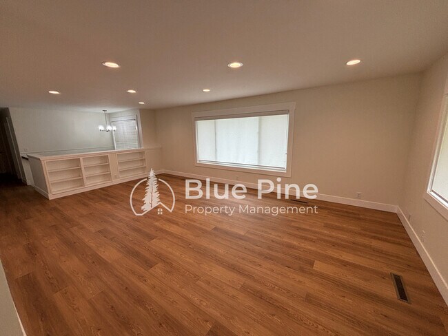 Photo - 351 Yale Ave