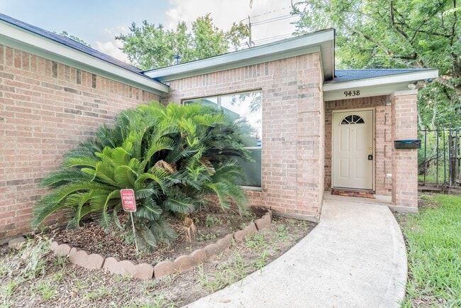 Photo - 9438 Ashville Dr