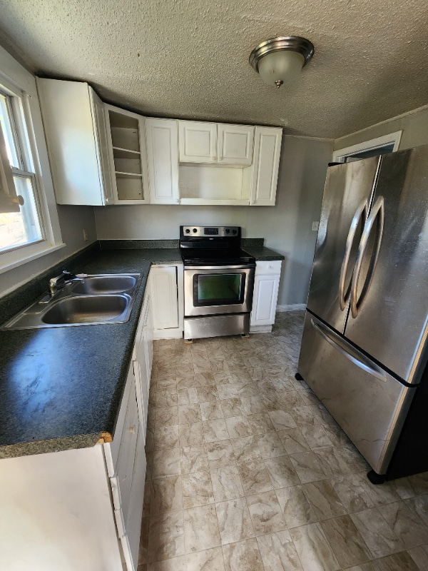 Photo - 826 Hanover St