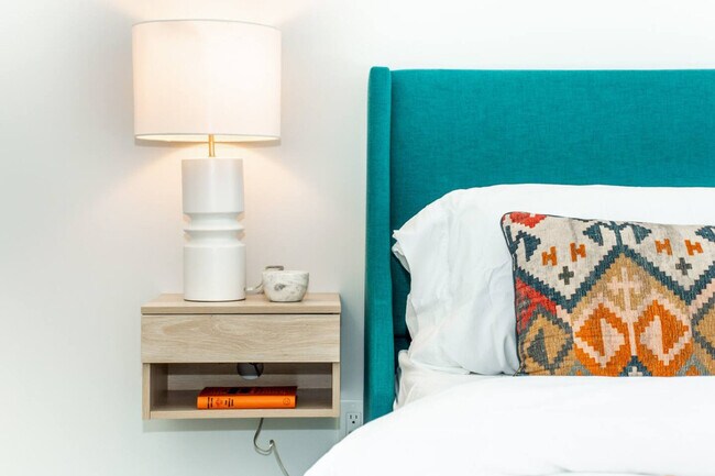 Photo - 15809-15897 97 Ave NW Unit ID1308601P