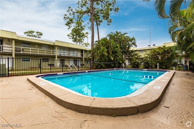Building Photo - 1852 Golf View Ave Unit 24 Rental