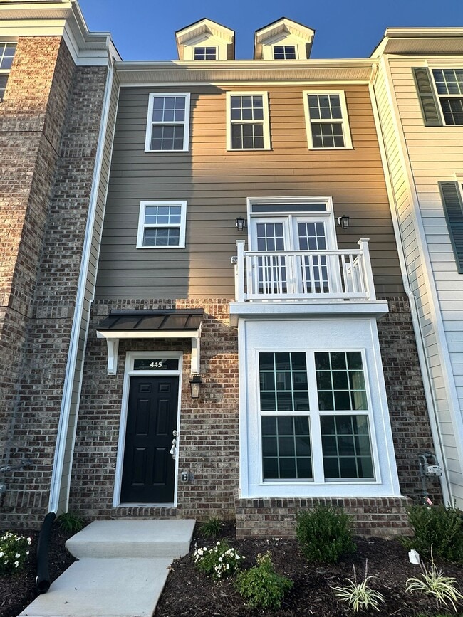 Photo - 409 Randolph Vw Dr