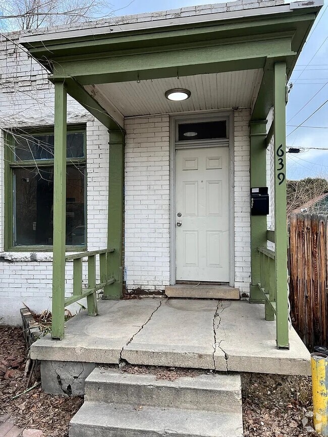 Building Photo - 639 Washington St Rental