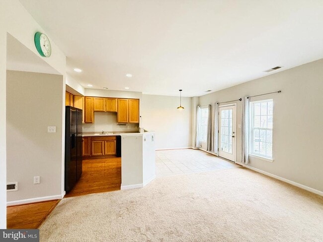 Photo - 47 Peppermint Dr