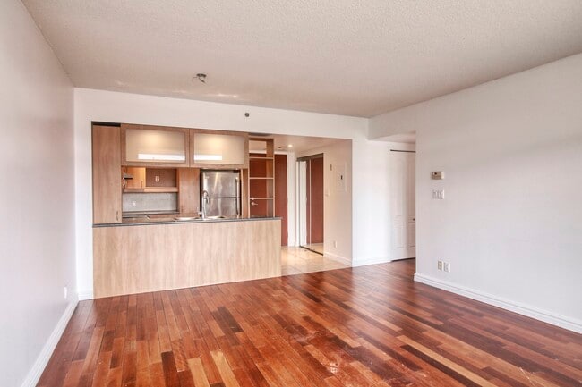 Building Photo - 2700 Rufus Rockhead Unit 206