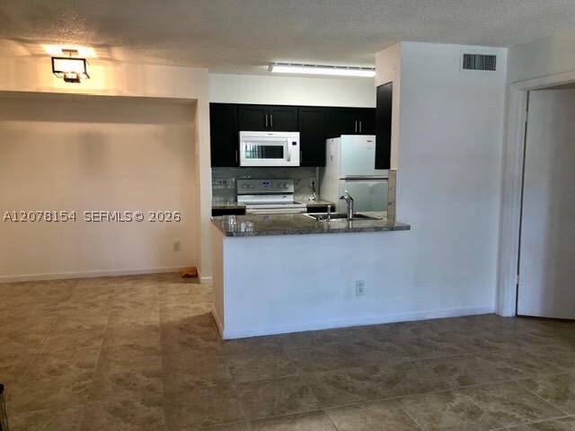 Photo - 700 NW 103rd Terrace Unit 101