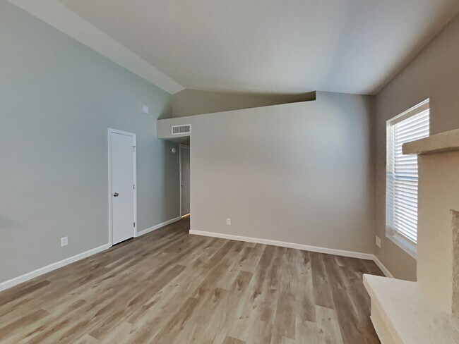 Photo - 7303 W Shaw Butte Dr