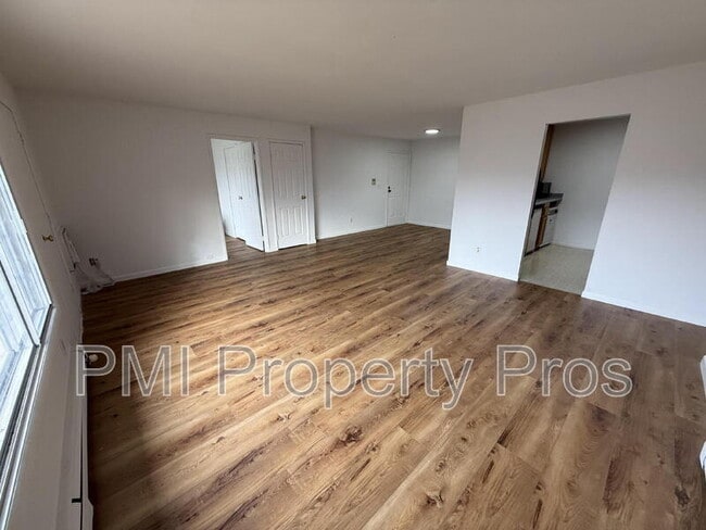 Photo - 139 Heidel Rd Unit Apt 7