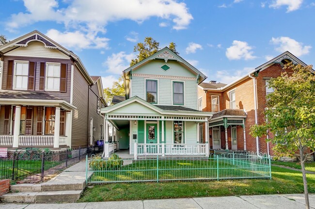Building Photo - 829 Campbell Ave Unit 829 Campbell #2