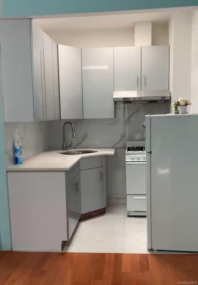 Building Photo - 147-10 45th Ave Unit 2 Rental