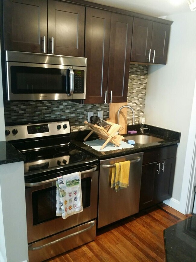 Photo - 37 Bay State Rd