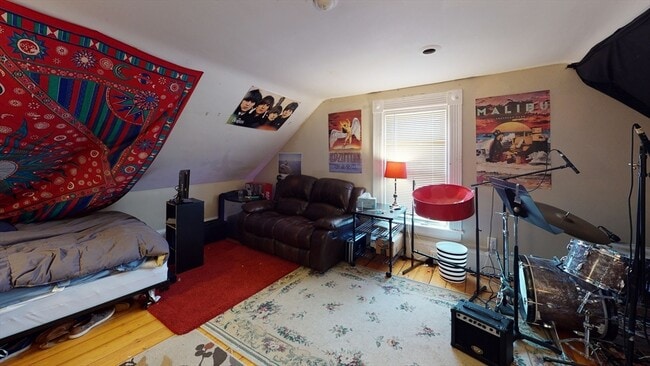 Photo - 24 Highgate St