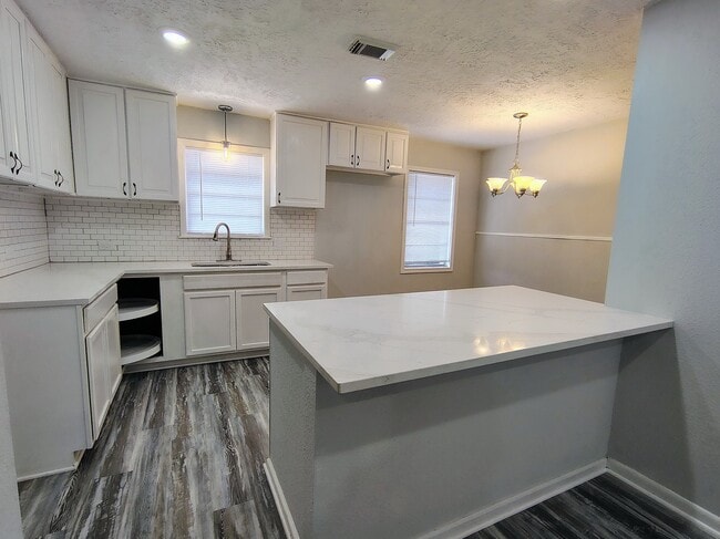 Photo - 2821 1st Ave N