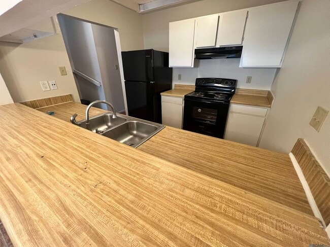 Photo - 1859 Southpointe Dr Unit 3