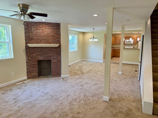 Photo - 332 Natchez St