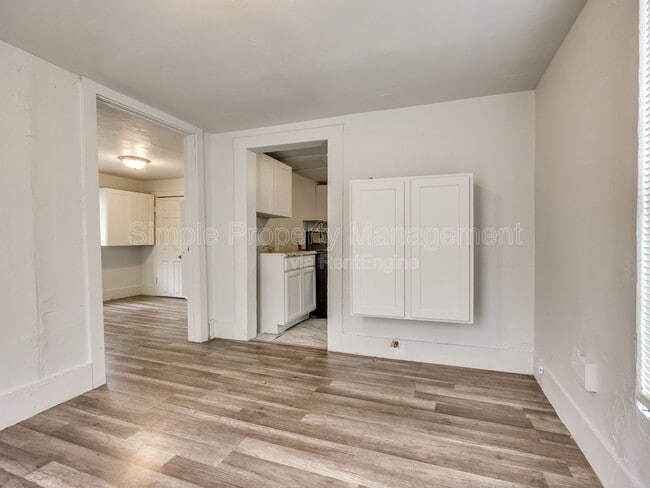 Photo - 2413 S Youngs Blvd