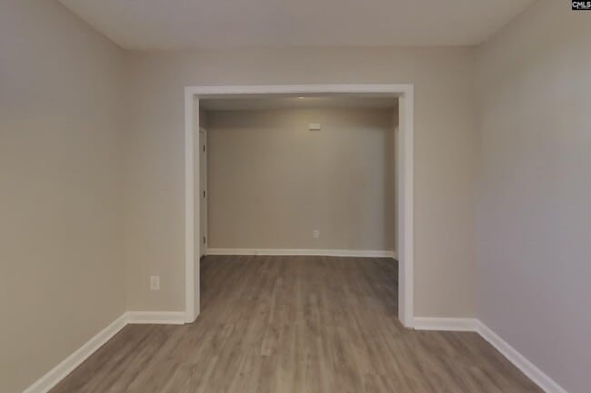 Photo - 104 Autumn Glen Rd