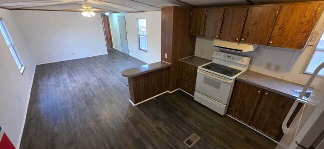 Photo - 8364 Cedar St