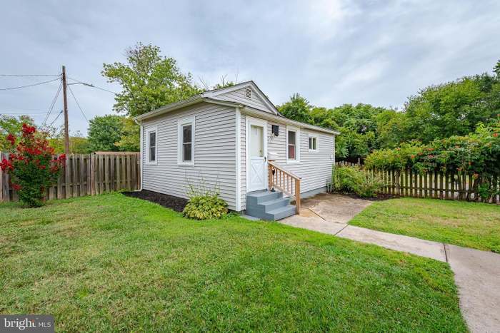 Photo - 1007 Church St