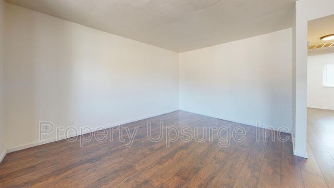 Photo - 1356 Hobart Dr