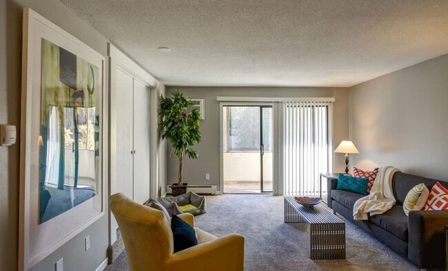 Glen at Burnsville Apartments