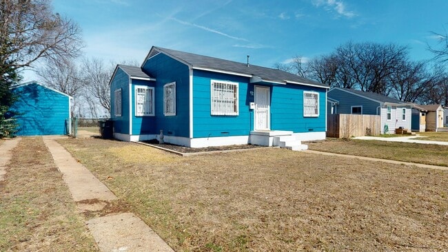 HUGE PRICE IMPROVEMENT $995!!!! - HUGE PRICE IMPROVEMENT $995!!!! House