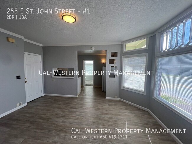 Photo - 255 E St John St Unidad #1