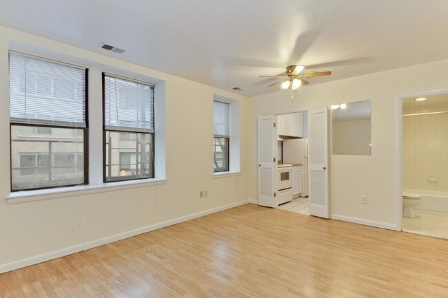 Photo - 2012 O St NW