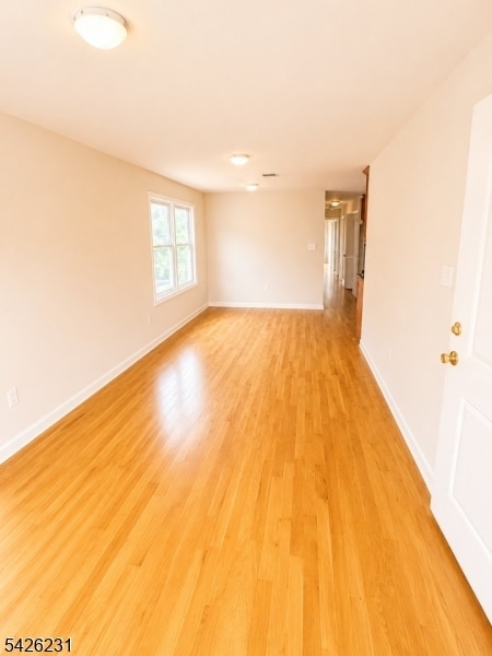 Photo - 1028 Bond St