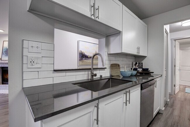 Photo - Taluswood Apartments