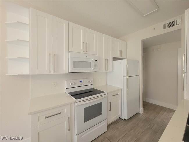 Building Photo - 7950 Preserve Cir Unit 813