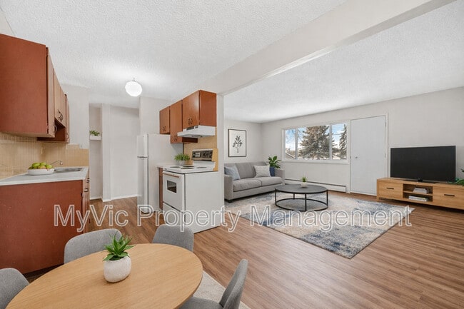 Photo - 9915-9101 101 St Unit Two Bed