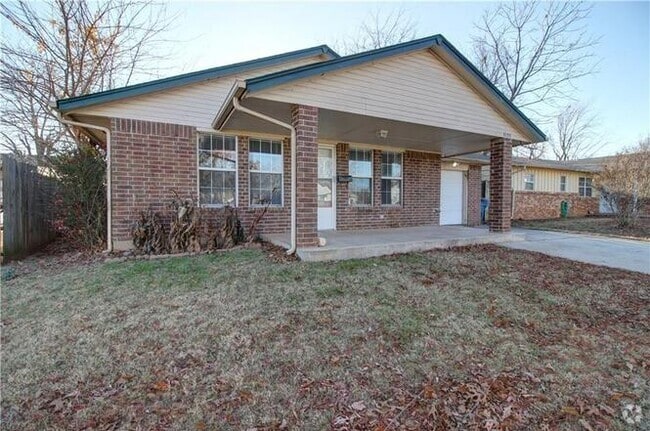 Building Photo - 6100 SE 5th St Rental