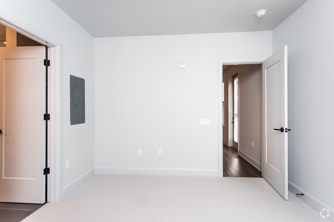 2BR, 2BA - 994 SF - Garfield
