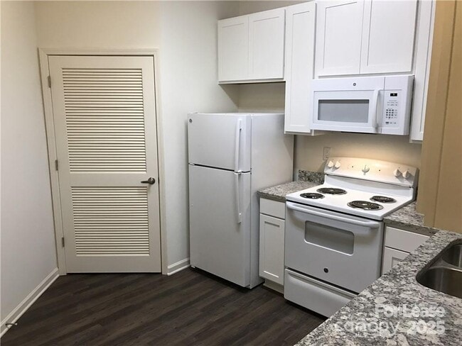 Photo - 17905 Delmas Dr Unit 104