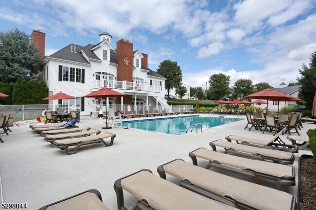 Photo - 201 Swathmore Dr