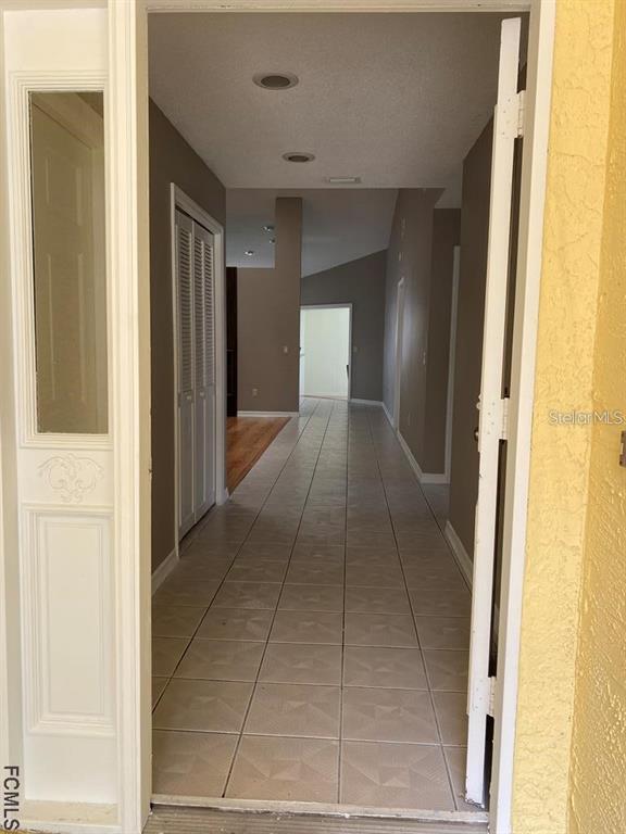 Photo - 250 Coral Reef Ct N