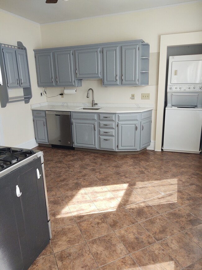 Photo - 2178 Elm St