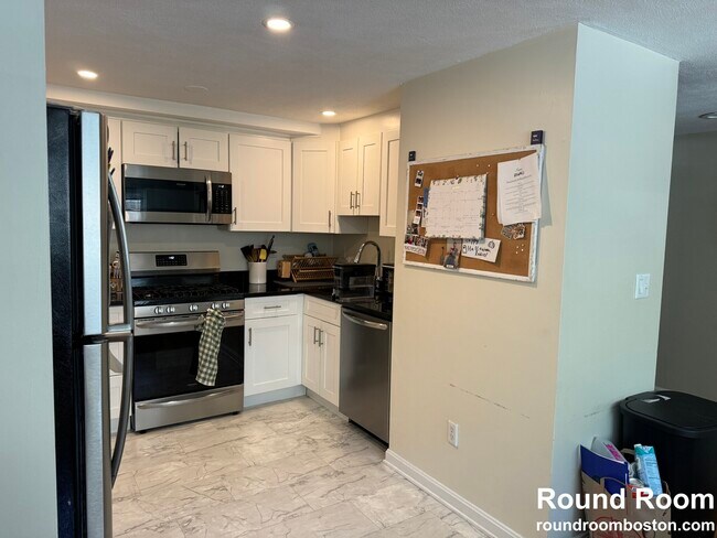 Photo - 137 Glenville Ave