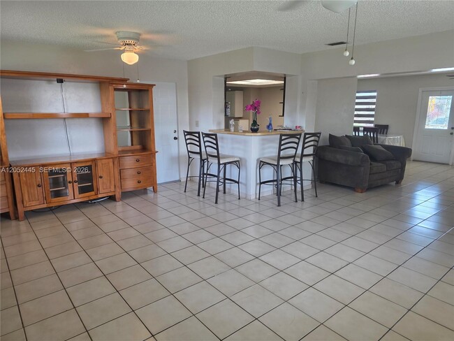 Photo - 8035 NW 185th St