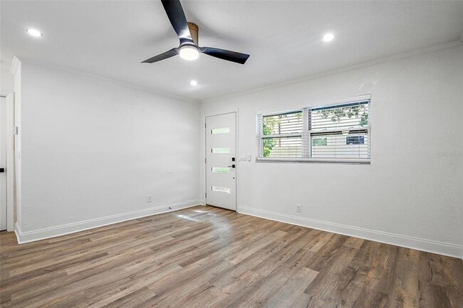 Photo - 779 12th Ave N