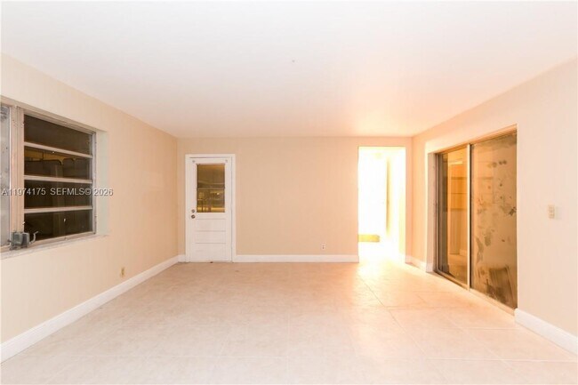 Photo - 2514 Sherman St