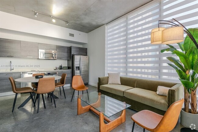 Building Photo - 151 SE 1st St Unit 711 Rental