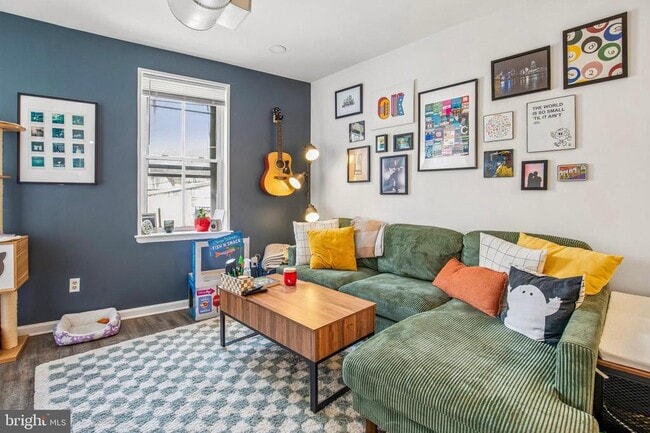 Building Photo - 117 Green Ln Unit B