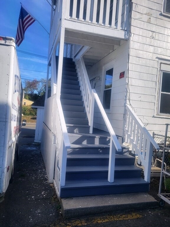 Photo - 114 Hampson St Unit 1st Floor