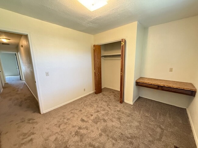 Photo - Three bedroom Duplex, Fenced Yard, Quiet N...