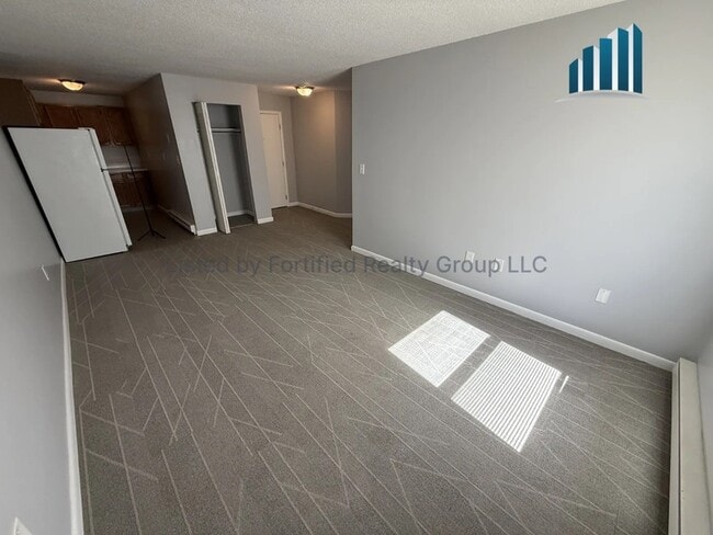 Building Photo - 2448 S Main St Unit 27